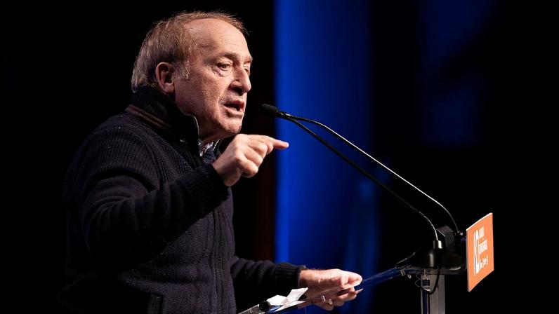 Luís Filipe Menezes corrige subida de IRS com proposta da IL