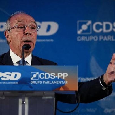 Mendes lidera sondagem, quatro disputam a segunda volta