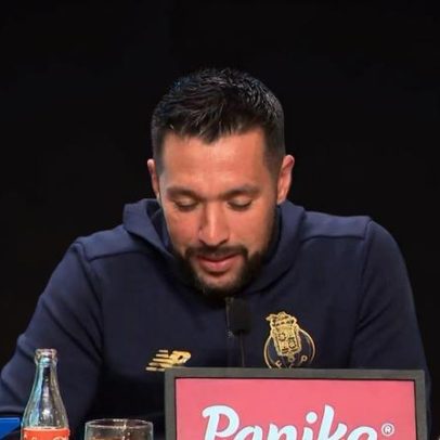 Farioli: mantenho as minhas palavras sobre arbitragem em Portugal