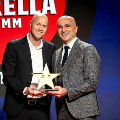 Roberto Martínez recebe prémio de treinador catalão de 2025