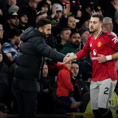 Empate entre Amorim e Espírito Santo na Premier League