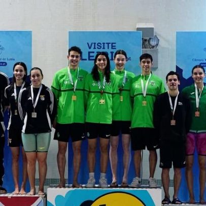 Estafeta mista 4x50 m livres do Sporting bate recorde nacional