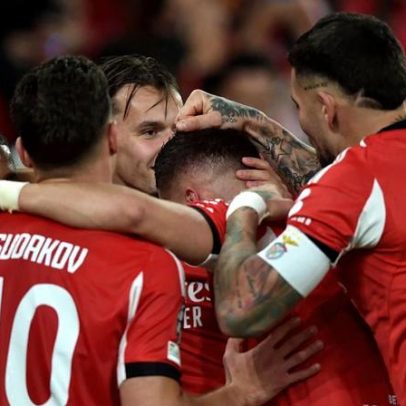 Melhores imagens da vitória do Benfica sobre o Nápoles