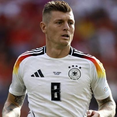 Kroos escolhe o melhor onze de sempre e surpreende pela ausência