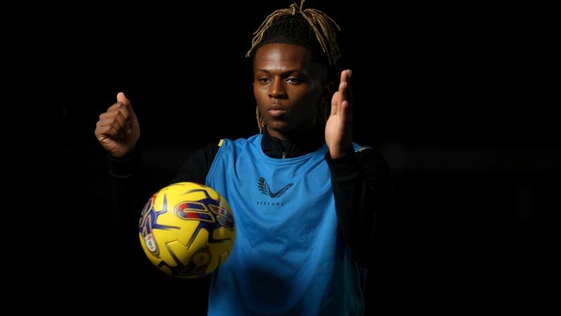 Ex-jogador do Wolverhampton morre em acidente de viação na Inglaterra