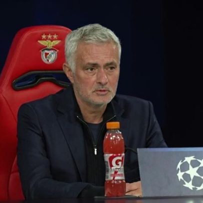 Benfica vence Napoli com atuação superior