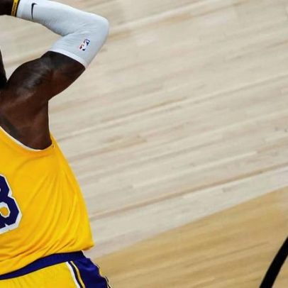 Lakers perdem vantagem de 20 pontos, LeBron salva a equipa