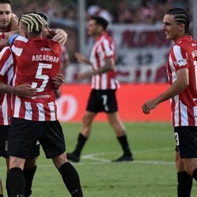 Estudiantes conquista o troféu e Argentina encerra o ano com sete campeões