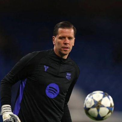 Szczęsny alega pacto com Hansi Flick para lidar com vício do tabaco