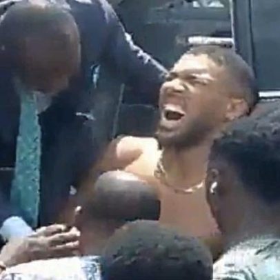 Anthony Joshua continua internado na Nigéria com apoio do Presidente