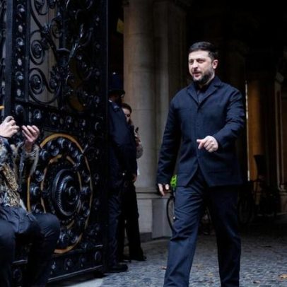Zelensky enviará em breve revisão do plano de paz a Trump, diz JN