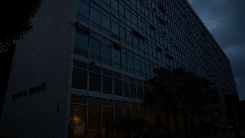 Cálculo corrigido das horas extra pagas a docentes, segundo Observador