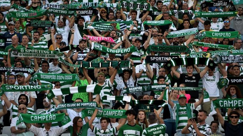 Adeptos do Sporting em Alvalade - Foto MIGUEL NUNES