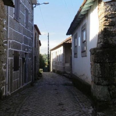 Aldeia de Casal Diz: retrato do Interior Português perdido no tempo