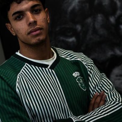 João Simões admite jogar com "pataleca" para marcar nos Açores