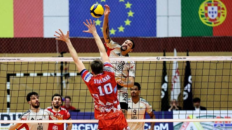 Benfica perde na Roménia nos 16 avos da Taça Challenge de voleibol (foto CEV)