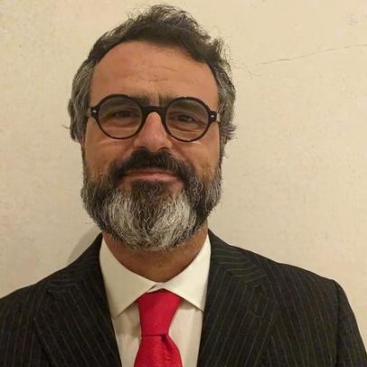 Job, Tirésias e a respiração do prazer: análise temática