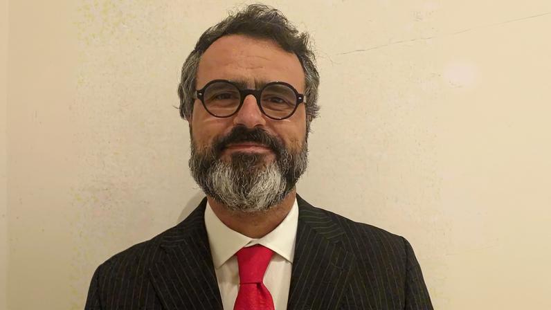 Job, Tirésias e a respiração do prazer: análise temática