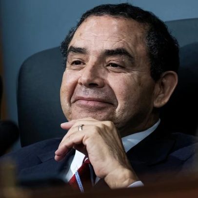 Trump vai perdoar o congressista democrata Henry Cuellar