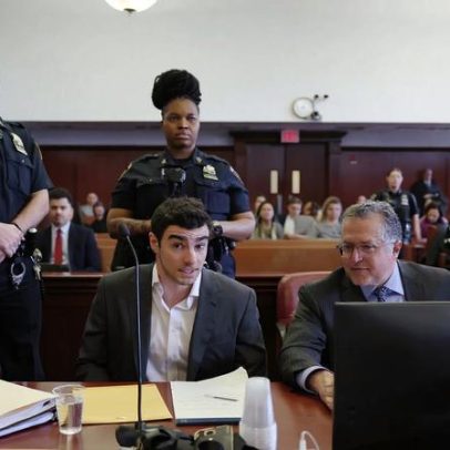 Mangione volta a tribunal com provas que fortalecem a acusação