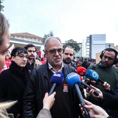 PS critica mensagem de autoajuda de Montenegro por não abordar saúde e habitação