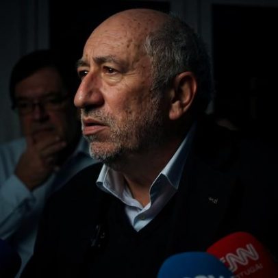 António Filipe: a Constituição não precisa de revisão, mas deve ser cumprida