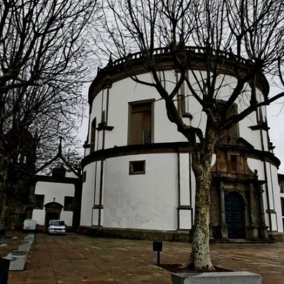 Mosteiro da Serra do Pilar em degradação, obras previstas para 2026