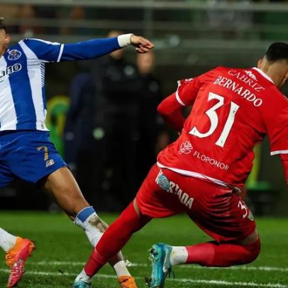 Porto adianta-se frente ao Tondela aos 2 minutos