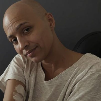 Mulher com cancro há três anos pede ajuda para encontrar esperança