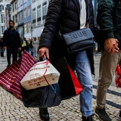Comerciantes otimistas com vendas de Natal, apesar de contenção dos clientes