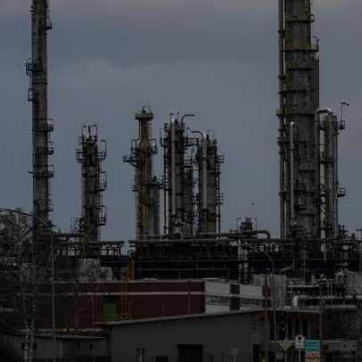Derrame de petróleo em oleoduto na Alemanha
