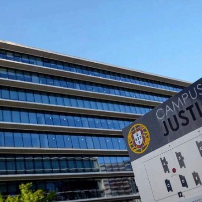 Greve afeta todos os tribunais do país com adesão sem precedentes