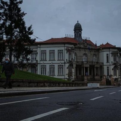 Câmara de Gaia inicia auditoria para apurar perdas de fundos