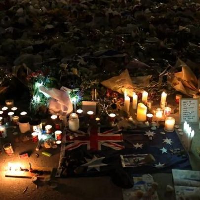 Boris e Sofia tentam impedir um dos atacantes de Sydney