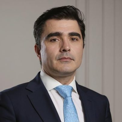 Ex-assessor da ministra da Justiça gravava homens nus com câmaras ocultas