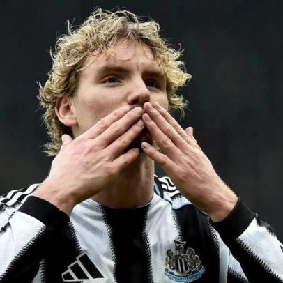Chelsea empata com o Newcastle após estar a perder por 2-0