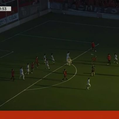 Golo surpreendente na Argentina vence o Prémio Puskás