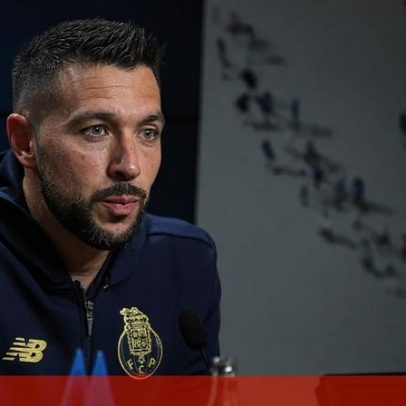 Conferência de Farioli antecipa FC Porto vs Estrela da Amadora