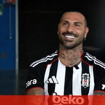Quaresma regressa ao EA FC com carta especial