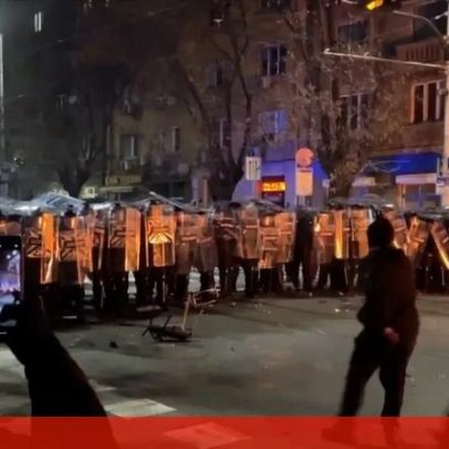 Confrontos marcam protesto contra o orçamento búlgaro para 2026