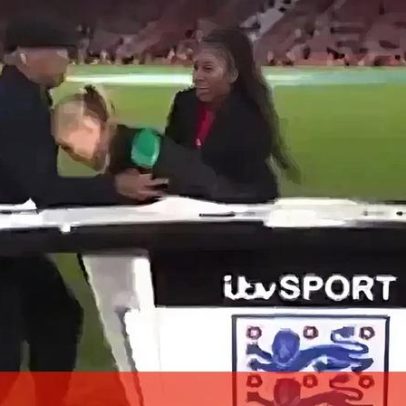 Apresentadora britânica Laura Woods desmaia em direto; Ian Wright ajuda-a