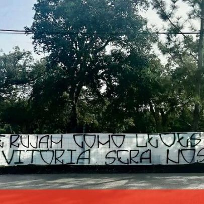 Adeptos do Sporting focados no dérbi com mensagem deixada na Academia