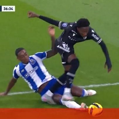 Penálti permite ao V. Guimarães empatar no Dragão após erro de Rosario