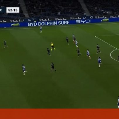 Erro de Varela e Samu provoca reviravolta do Vitória frente ao FC Porto