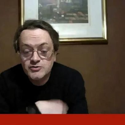 Formação com laterais talentosos e o mini Pote aponta dérbis do futuro