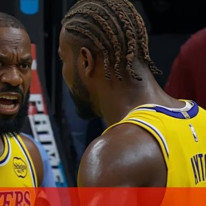 LeBron James renuncia à marca de quase 1.300 jogos e vê triplo no último segundo