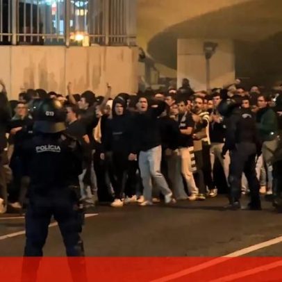 Adeptos do Sporting chegam ao Estádio da Luz sob forte dispositivo de segurança