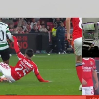 Árbitro consultou imagens e mostrou vermelho a Prestianni Benfica-Sporting