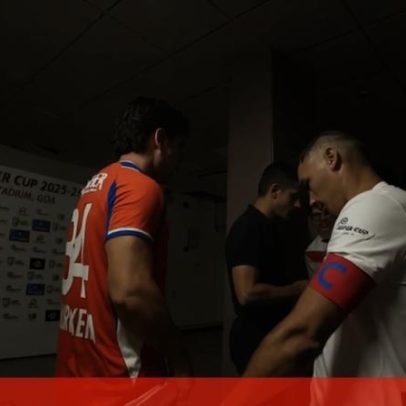 Jogador expulso na Índia por cor proibida da roupa interior, antes do apito