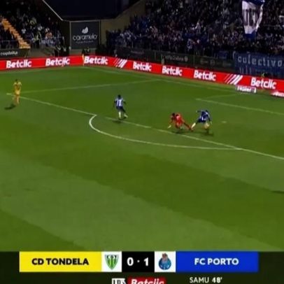Guarda-redes do Tondela falha e William Gomes amplia vantagem do FC Porto